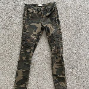 Camo jeans